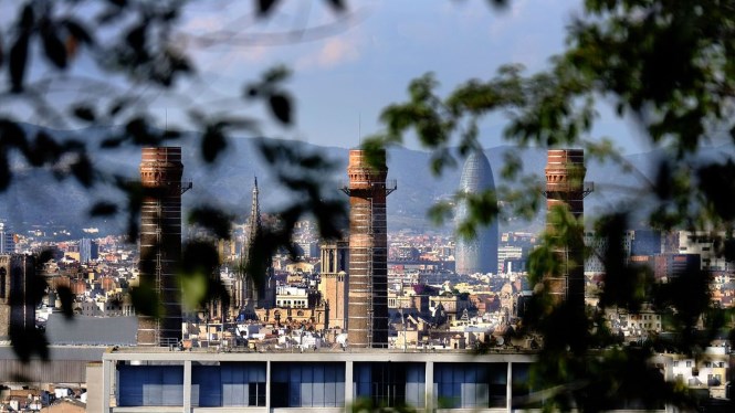 Les Tres Xemeneies de Barcelona - la Ruta de la Llum