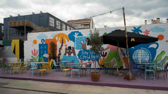 Murals at the Nau Bostik. Barcelone