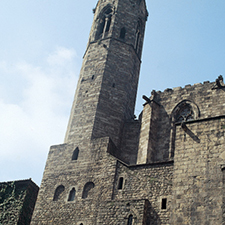 Muralla y torres de defensa de la ciudad romana de Barcino Plaza Ramón Berenguer