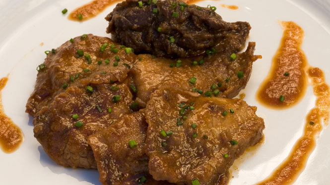 Fricandó con setas de san Jorge