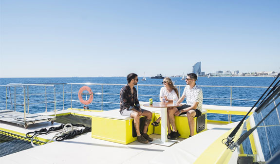catamarà ecológic a Barcelona