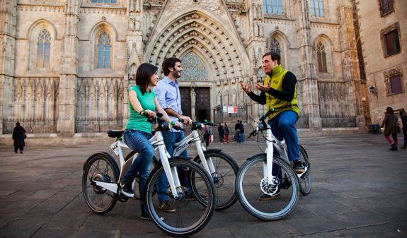 visit the Gothic Quarter of Barcelona by electric bicycle