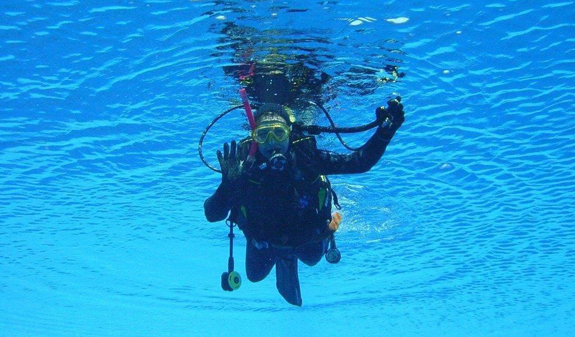 subacqueo nel corso di immersione