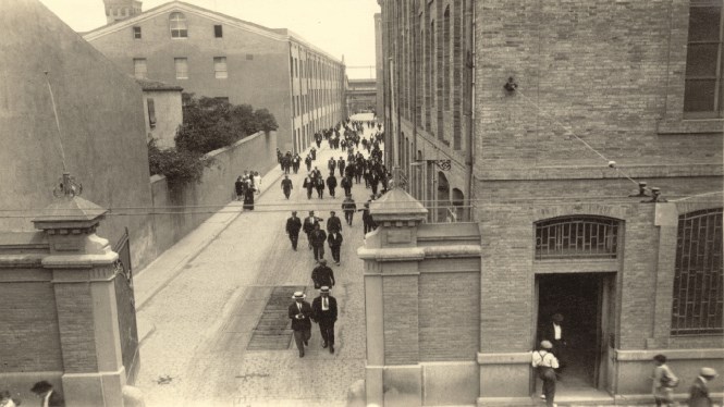 Muhba - Fabra i Coats