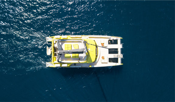 catamarà ecológic a Barcelona