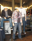 LEVIS STORE LEVIS STORE